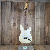 Squier 1987 Fender Stratocaster Japan Olympic White, Very Good - Mahar's Vintage Guitars
