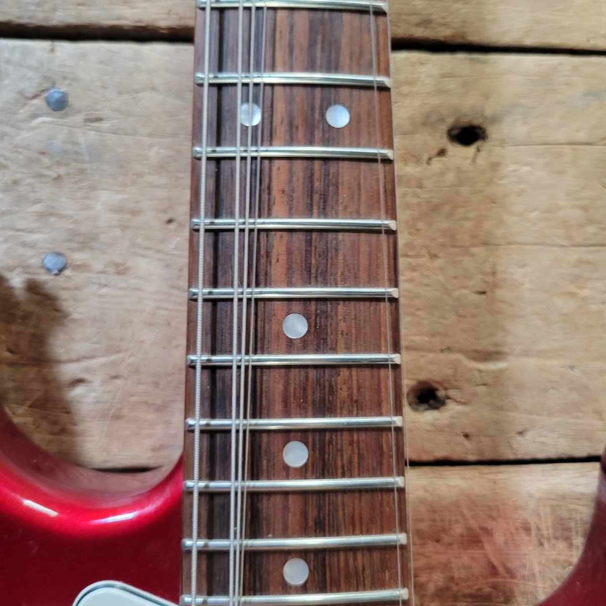 Squier 2024 Classic Vibe 60s Stratocaster Candy Apple Red Near Mint - Mahar's Vintage Guitars