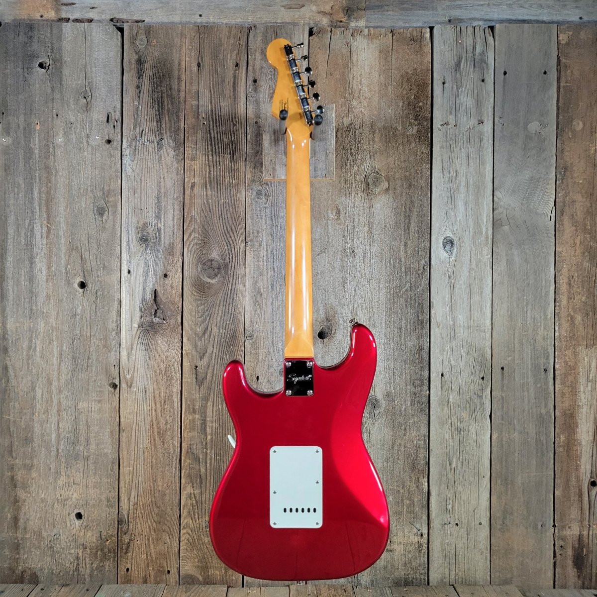 Squier 2024 Classic Vibe 60s Stratocaster Candy Apple Red Near Mint - Mahar's Vintage Guitars