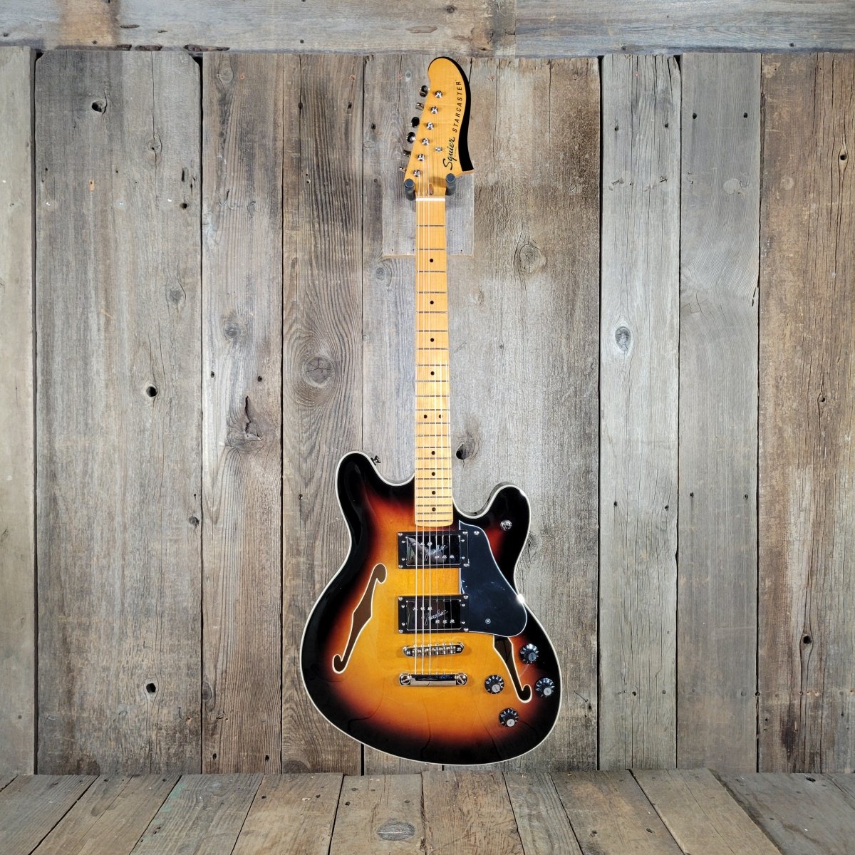 Squier Fender Classic Vibe Starcaster 2023 Semi - Hollow Guitar - Mahar's Vintage Guitars