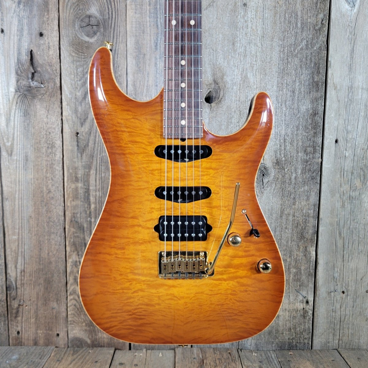 Suhr Carve Top Standard 2001 Quilt Mint Condition - Mahar's Vintage Guitars