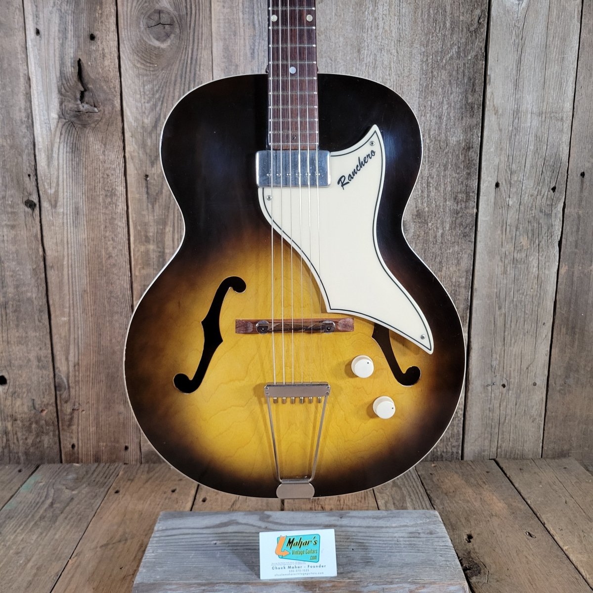Supro 1957 Ranchero Archtop w/ Original Case Excellent - Mahar's Vintage Guitars