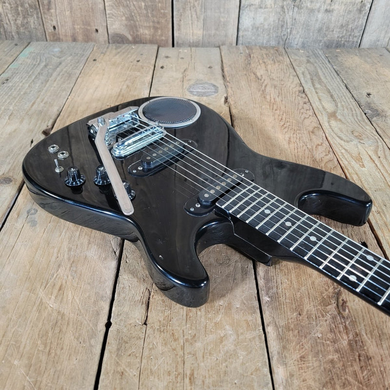 Synsonics Terminator Short Scale Electric Guitar w/ Built - In Amp 1980s - Mahar's Vintage Guitars