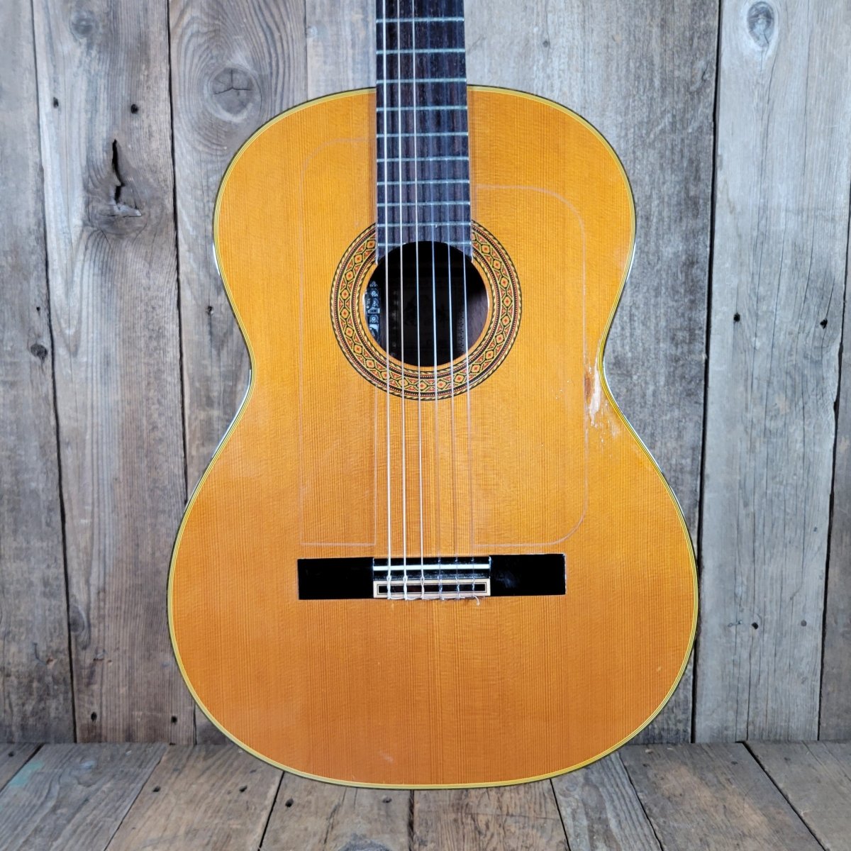 Takamine C - 132S Classical w/ LR Baggs iMix & Case - Mahar's Vintage Guitars