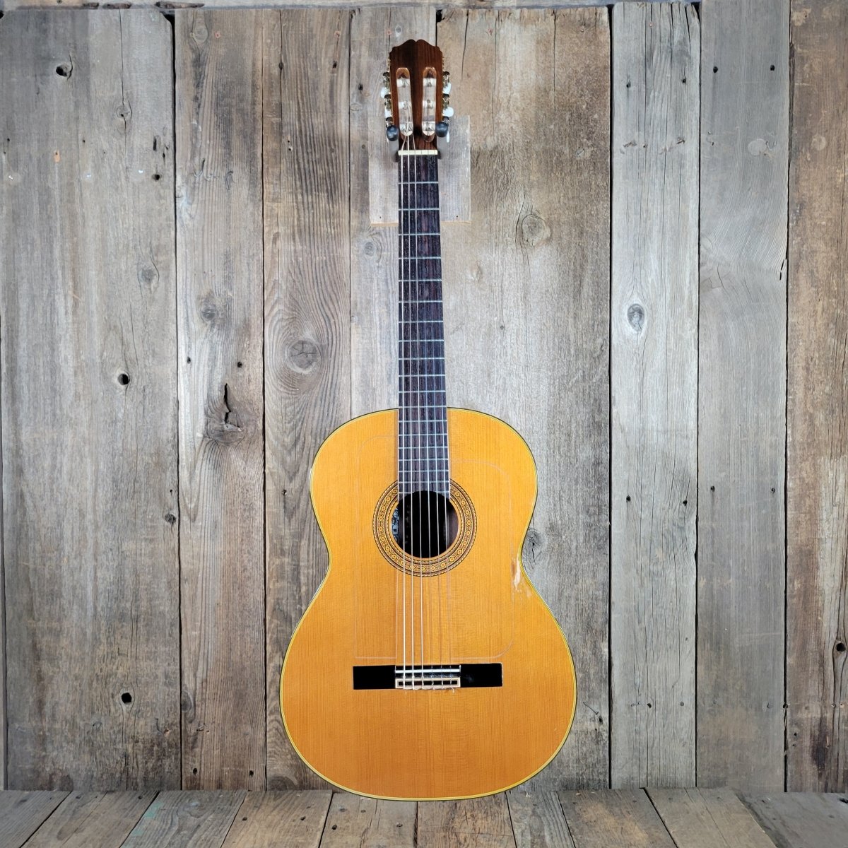 Takamine C - 132S Classical w/ LR Baggs iMix & Case - Mahar's Vintage Guitars