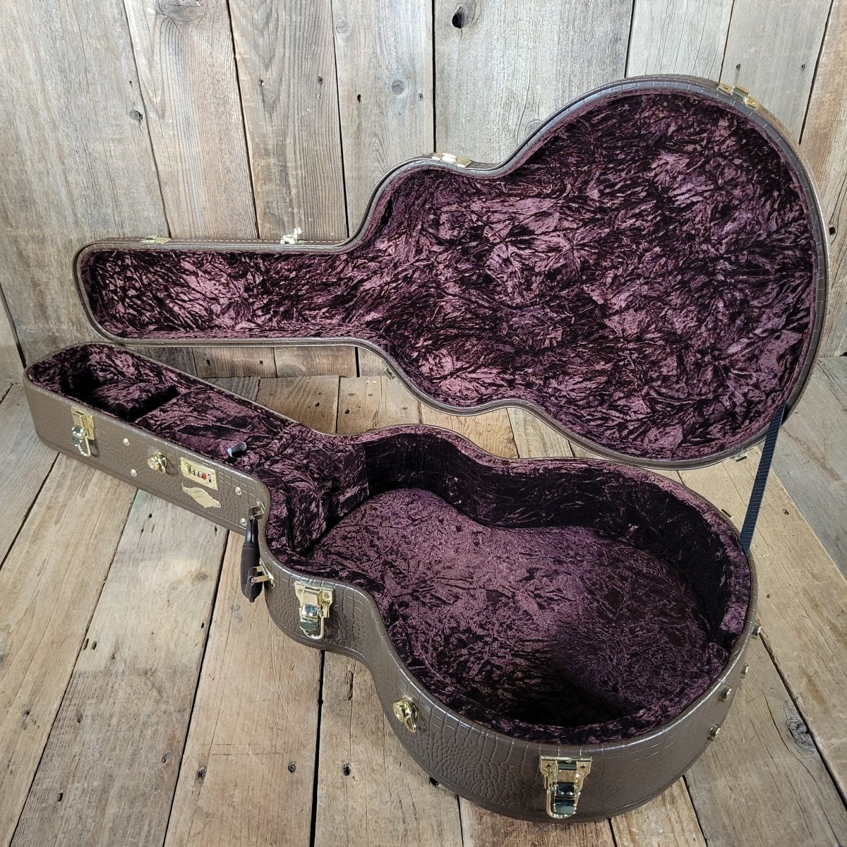 Taylor GS Case Brown Gator Deluxe 2010s - Mahar's Vintage Guitars