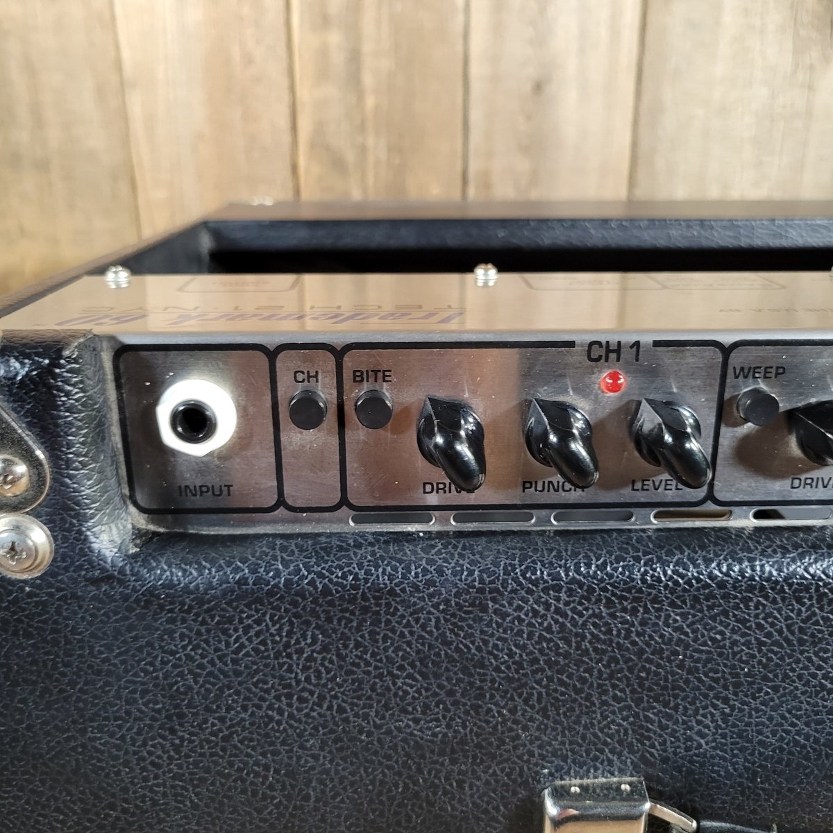 Tech 21 Trademark 60 Analog Modeling Combo Amp - Mahar's Vintage Guitars