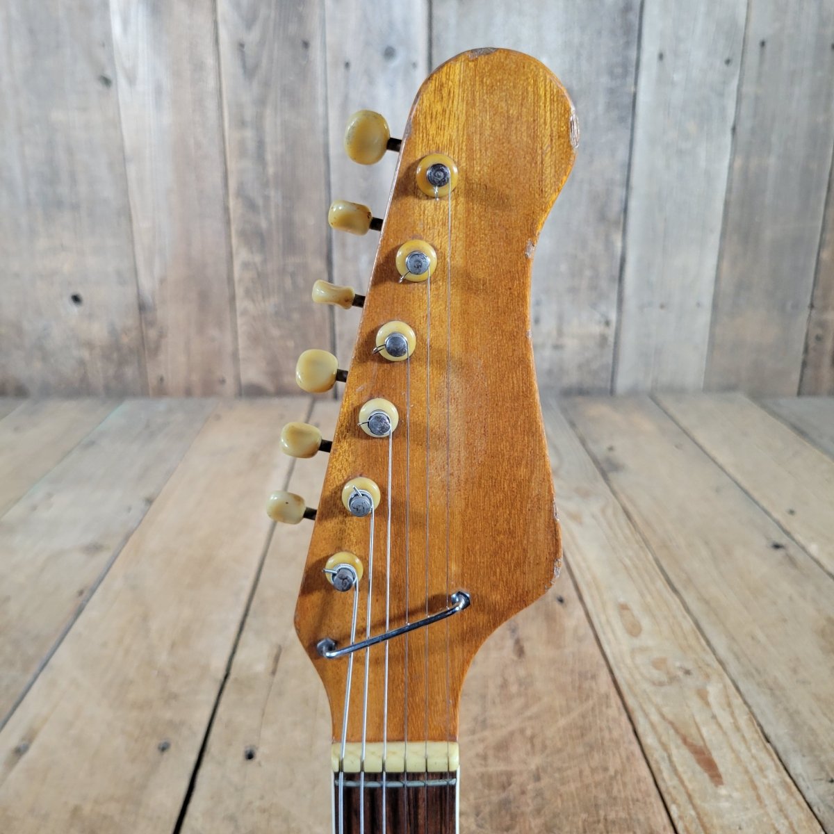 Teisco 1960s Kingston Kawai Single Pickup Electric Guitar w/ Period Case - Mahar's Vintage Guitars