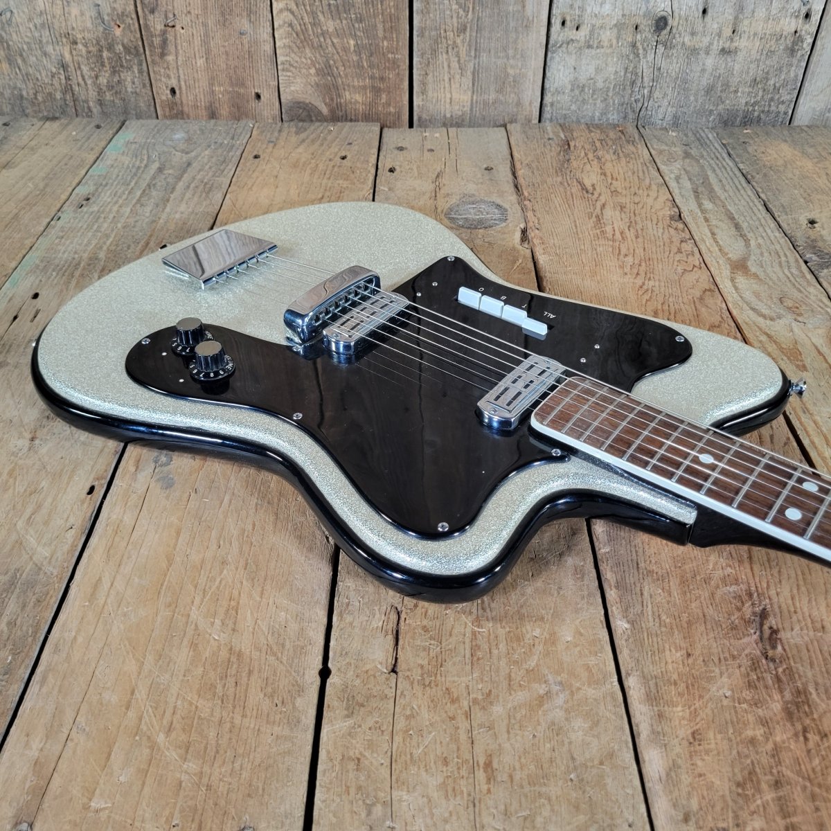 Tonemaster Imperial Model 20 – 1965 Crucianelli Silver Sparkle Vintage Guitar w/ Original Case - Mahar's Vintage Guitars