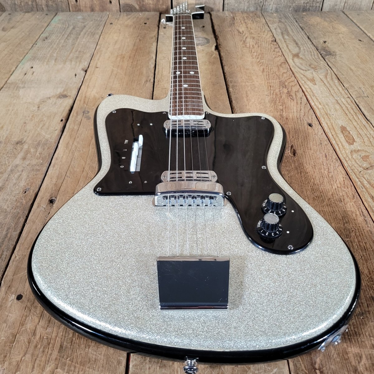 Tonemaster Imperial Model 20 – 1965 Crucianelli Silver Sparkle Vintage Guitar w/ Original Case - Mahar's Vintage Guitars