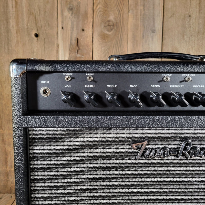 Two Rock Like New Vintage Deluxe 40 - Watt 1x12" Combo Amp with Cover – Handwired Boutique Tone Machine - Mahar's Vintage Guitars
