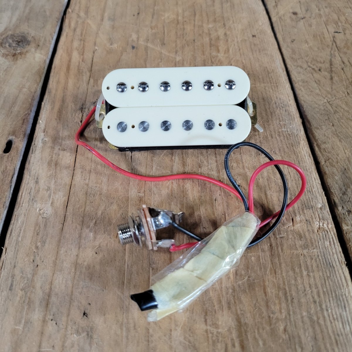 Unbranded Alnico 50 Humbucker Bridge Pickup Double White 8.48k - Mahar's Vintage Guitars