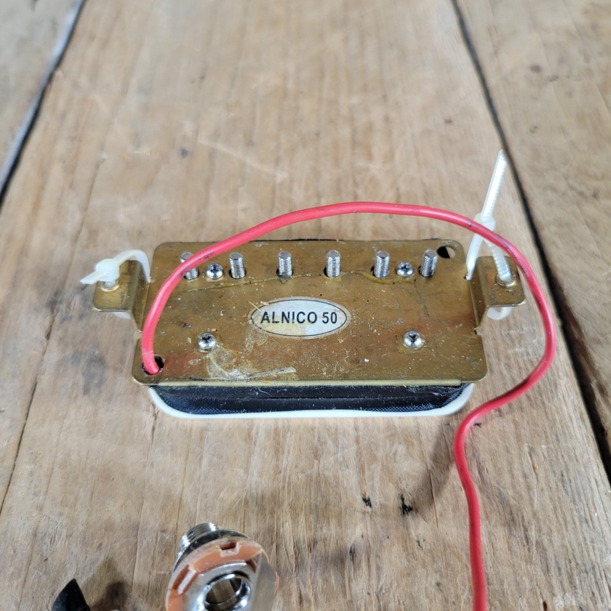 Unbranded Alnico 50 Humbucker Bridge Pickup Double White 8.48k - Mahar's Vintage Guitars