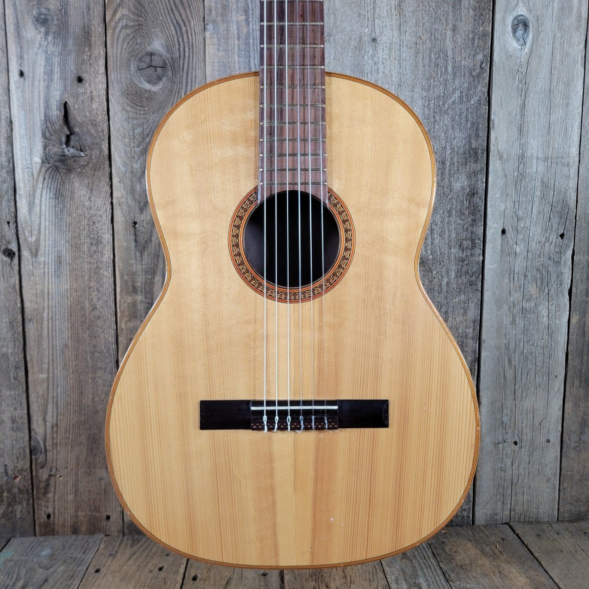 Vintage 1972 Giannini Classical Guitar Brazilian Rosewood with Hard Case - Mahar's Vintage Guitars