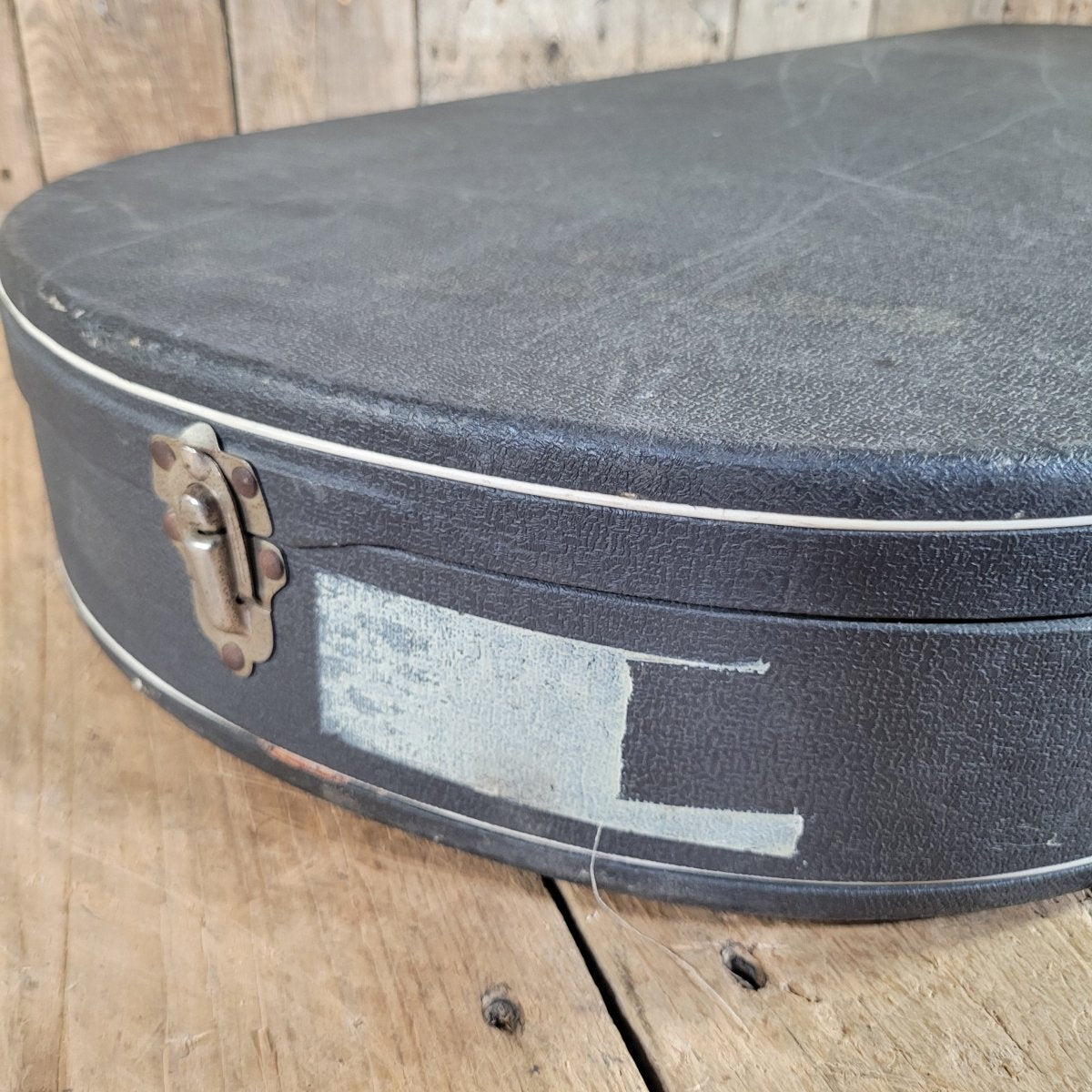Vox 1960s Hard Shell Case - Mahar's Vintage Guitars