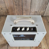 Vox 2011 AC4TV 4-Watt 1x10" Combo Amp, White, Near Mint - Mahar's Vintage Guitars