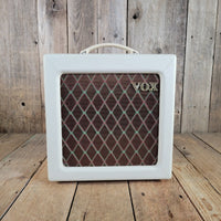Vox 2011 AC4TV 4-Watt 1x10" Combo Amp, White, Near Mint - Mahar's Vintage Guitars