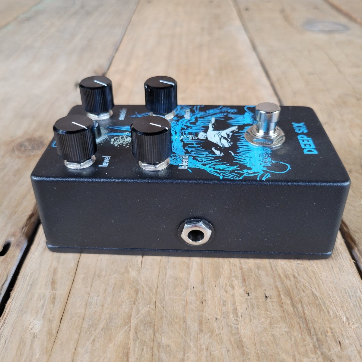 Walrus Audio 2017 Deep Six Ltd Edition Compressor v.1 in box Updated by Walrus 8/27/26, Excellent - Mahar's Vintage Guitars