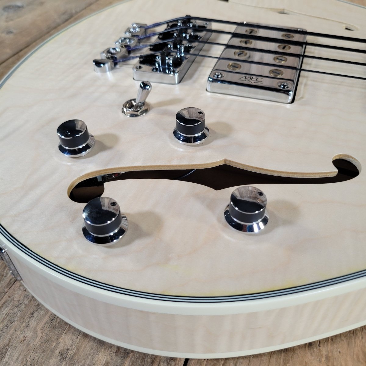 Warwick 2010 Star Bass II SC Germany Flamed Maple Satin w/ Orig Flight Case & Box - Mahar's Vintage Guitars