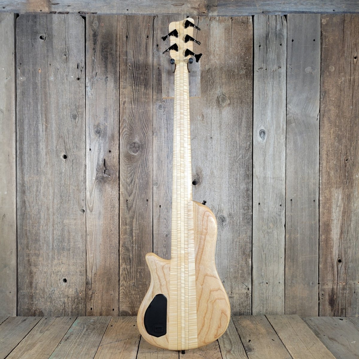 Warwick 2012 Thumb Bass SC Broadneck Germany w/ Orig Case Near Mint - Mahar's Vintage Guitars