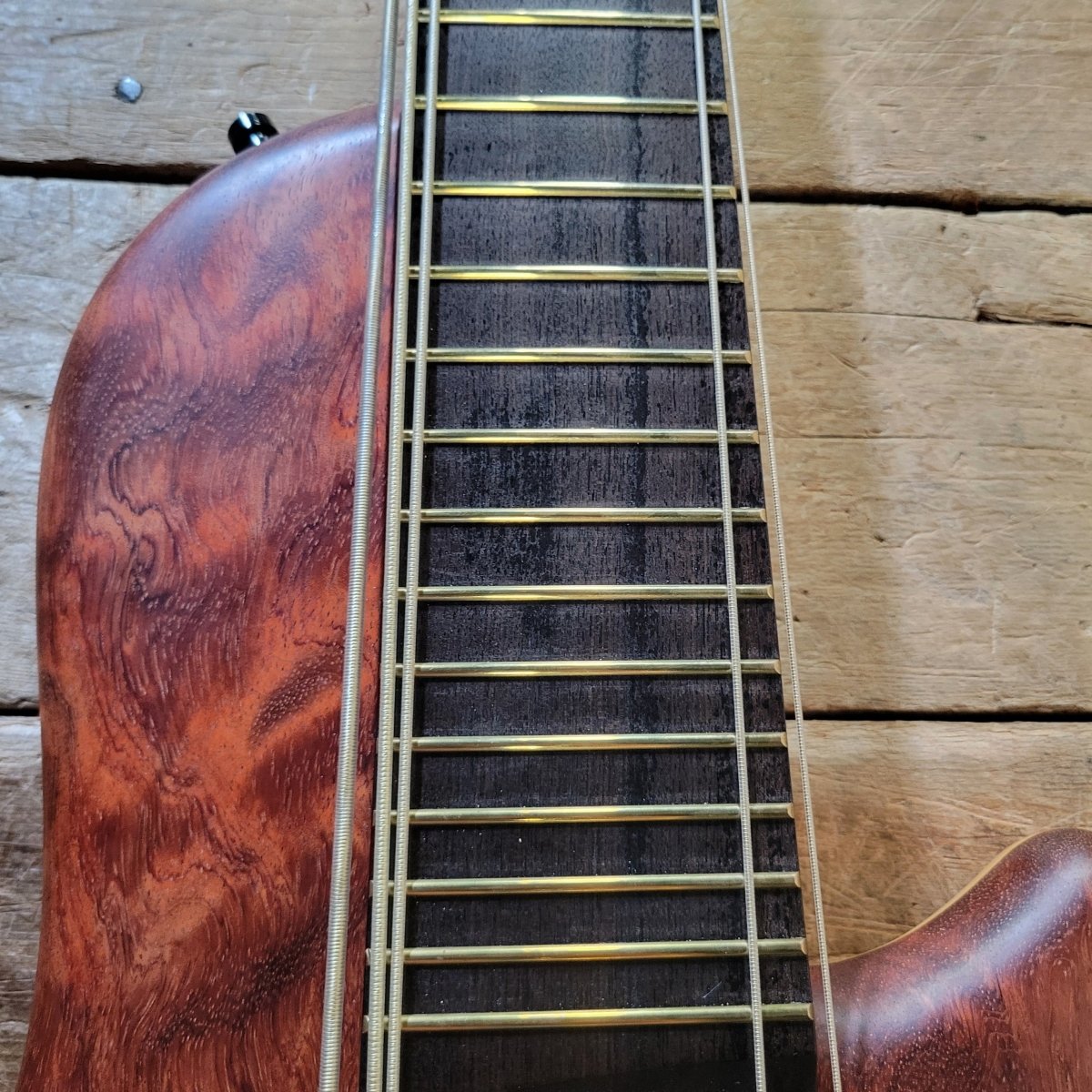 Warwick 2012 Thumb Bass SC Broadneck Germany w/ Orig Case Near Mint - Mahar's Vintage Guitars