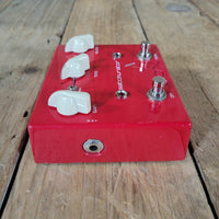 Write an SEO optimized product title, description and meta description using the latest Google SEO strategy with maharsvintageguitars.com cross - linking suggestions for a - Mahar's Vintage Guitars