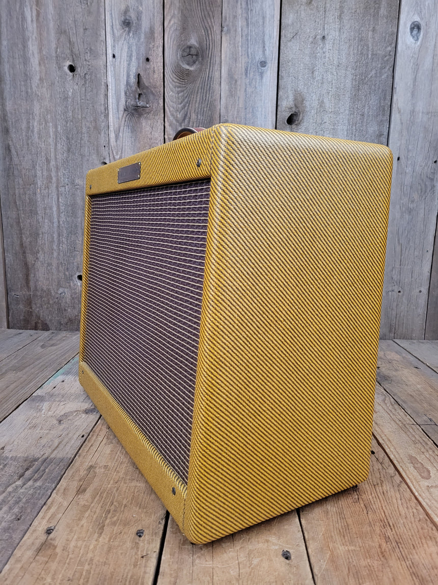 Fender Vibrolux 5F11 1960 re-tweed and filter cap update