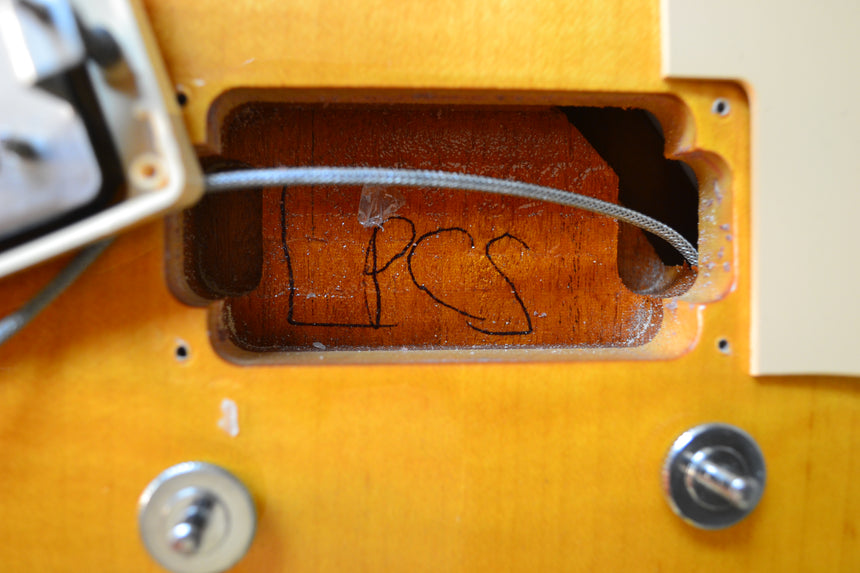 SOLD - Gibson Les Paul 1960 Classic 2005 Near Mint Honey Burst