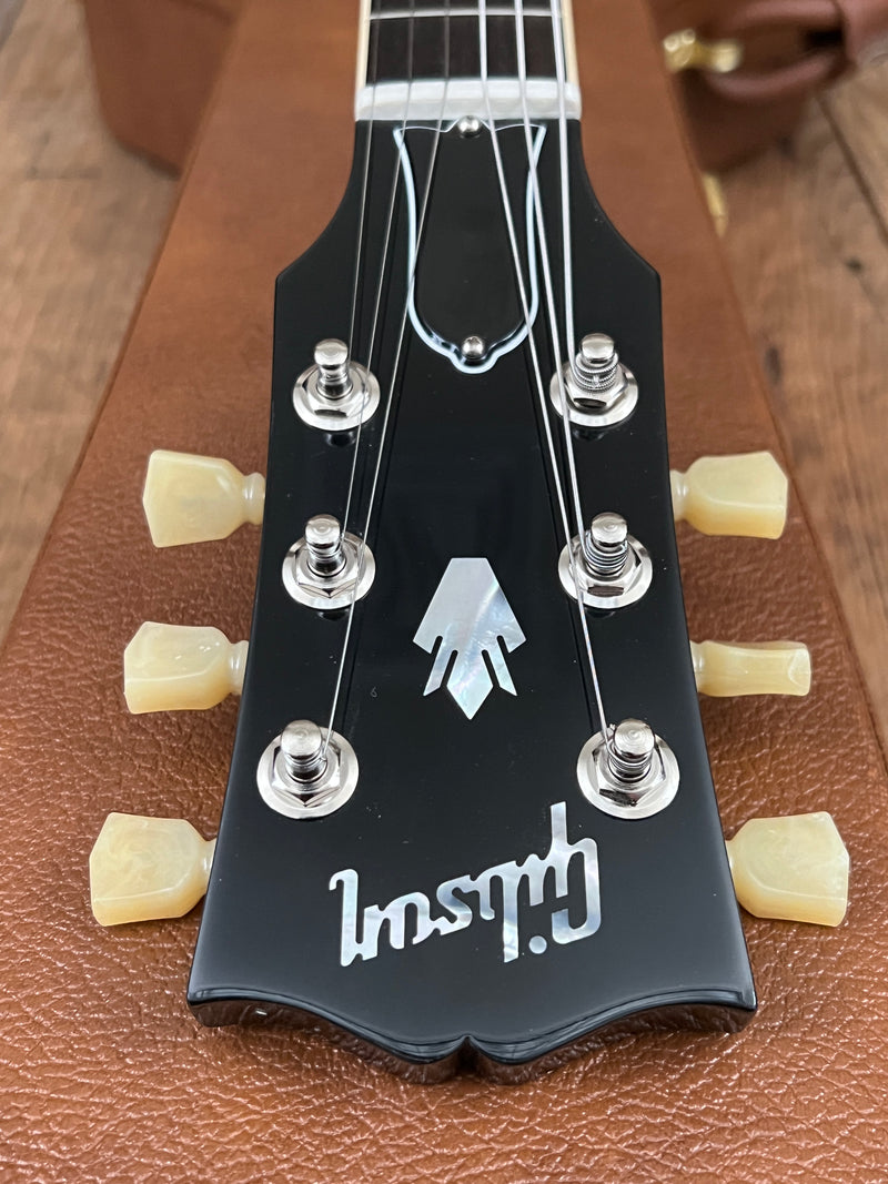 SOLD - Gibson 335 Vintage Sunburst 2021 Mint
