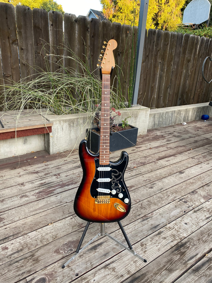 SOLD - Fender Stratocaster SRV Special Edition 1992