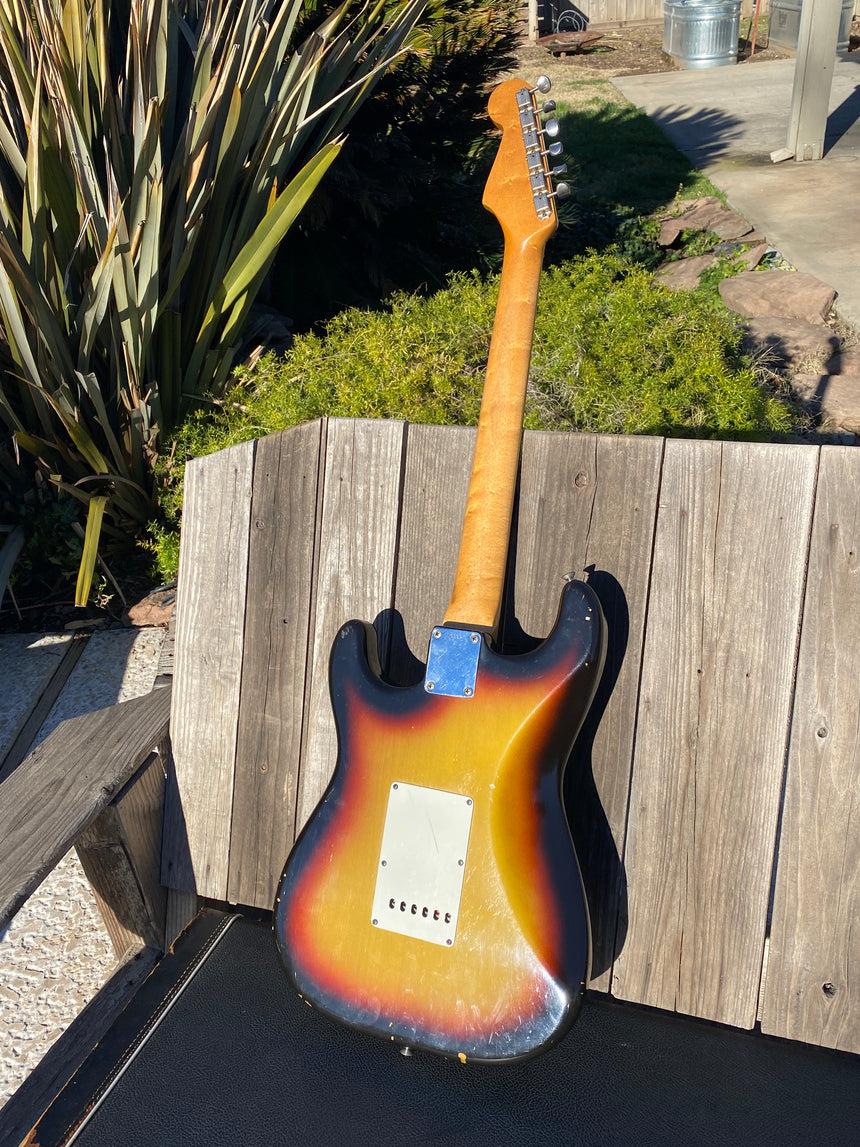 SOLD - Fender Stratocaster 1965 Pre CBS All Original