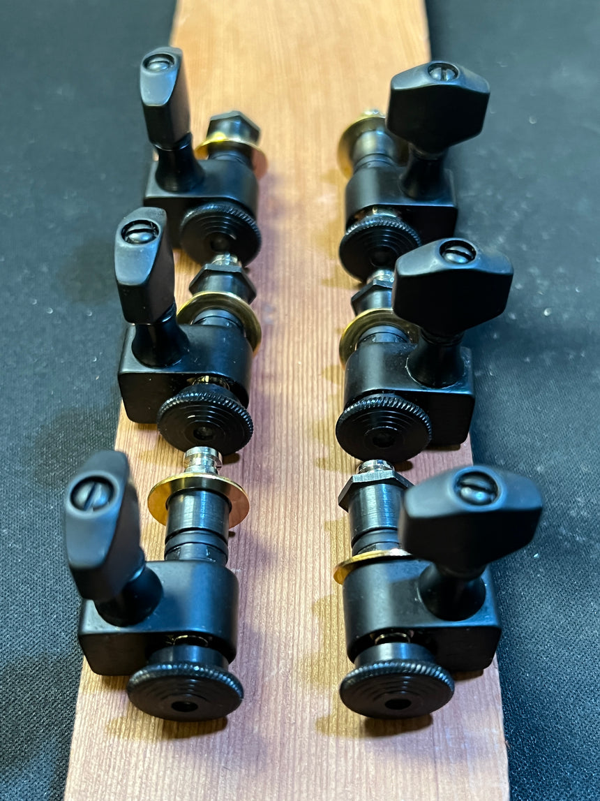 SOLD - Sperzel Locking Tuners 3+3 Staggered Posts Black