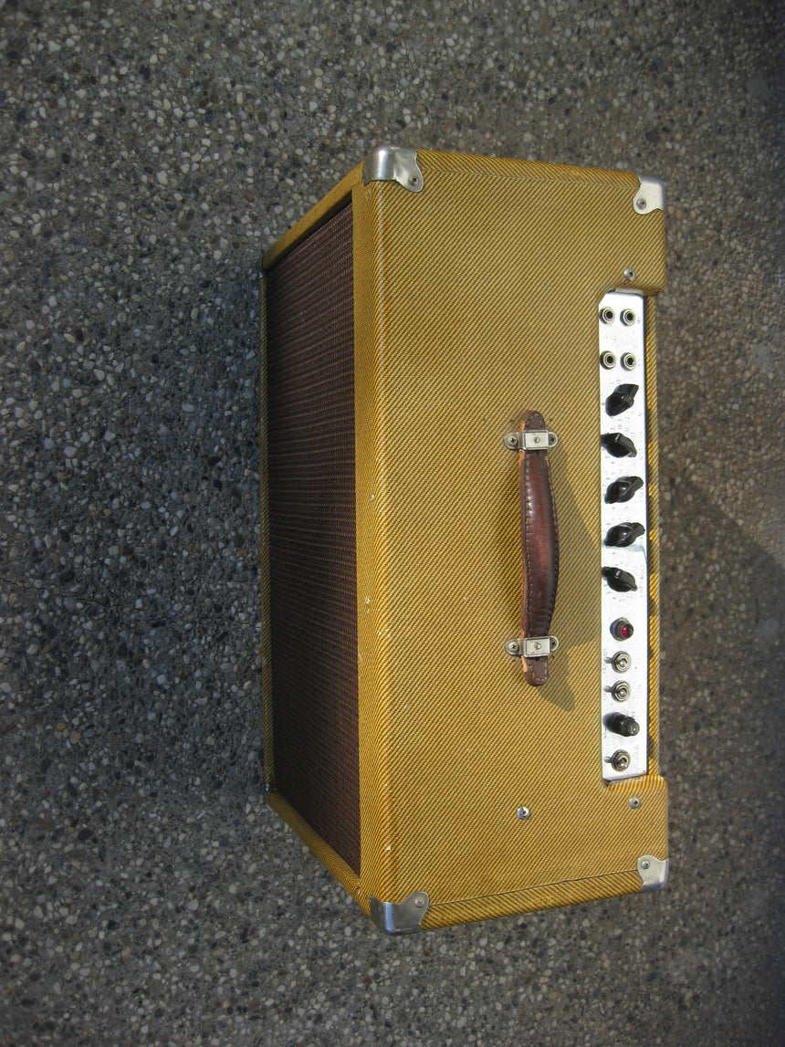SOLD - Fender Tweed Super 5F4 Amp Chassis 1959 in aftermarket cabinet