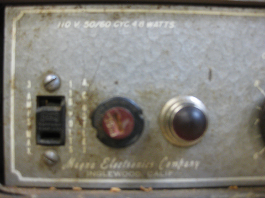 SOLD - Magnatone Melodier M-195-5-J guitar amplifier 1953