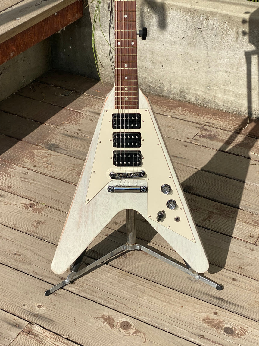 SOLD - Gibson Flying V Faded 3 Pickup 2006 Like New