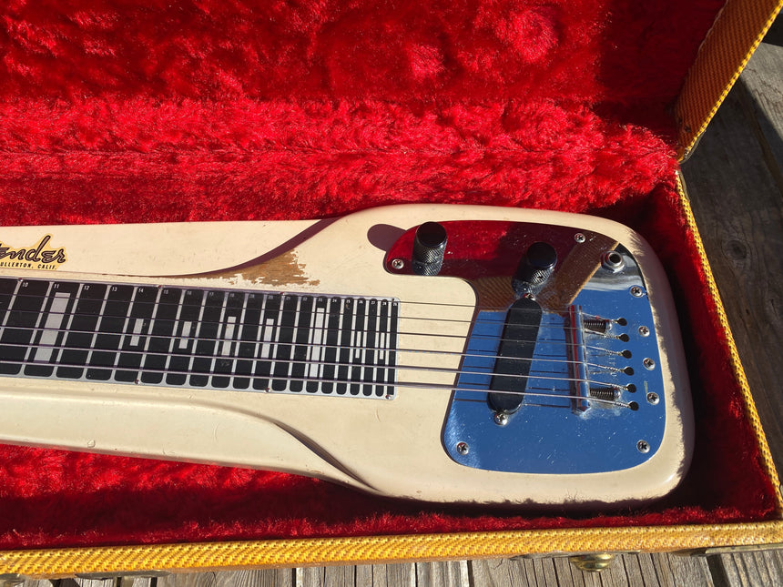 SOLD - Fender Champ Lap Steel 1956 Tweed Knuckle Buster Case