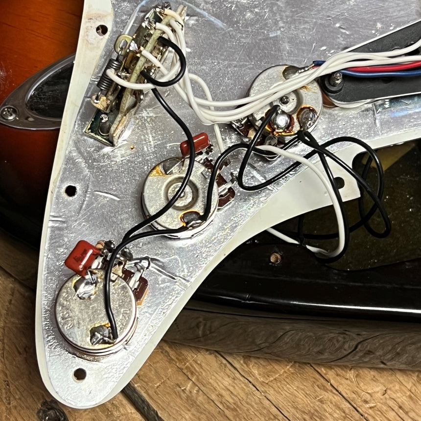 SOLD - Fender Stratocaster American Standard 1995 Sunburst