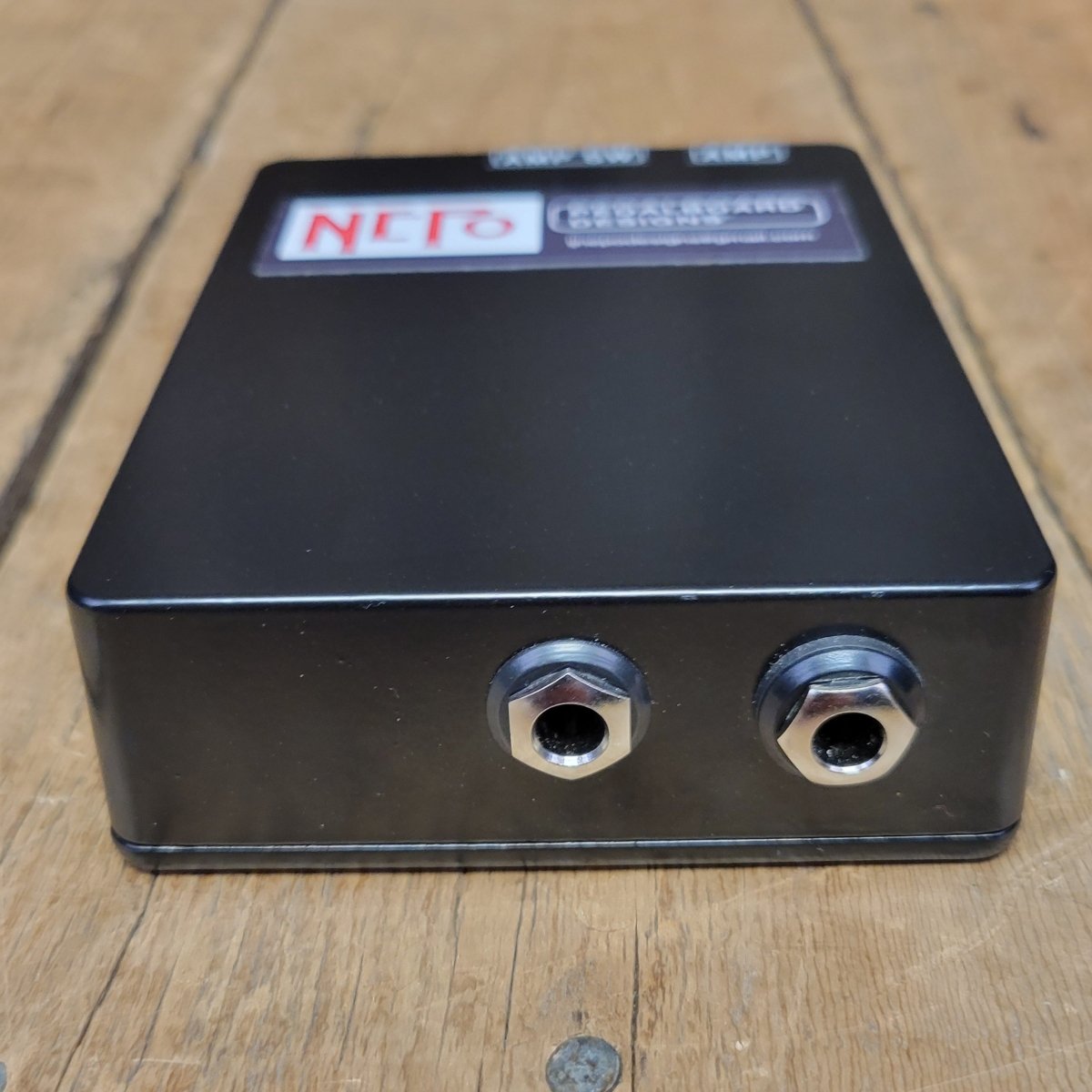 JNepo Amp/pedalboard interface Justin Nepomuceno - Mahar's Vintage Guitars