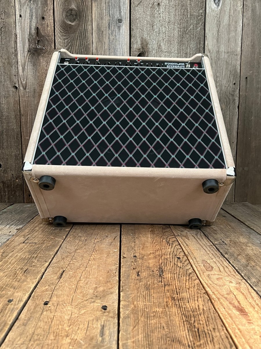 SOLD - Amplified Nation Wonderland Overdrive - Mahar's Vintage Guitars