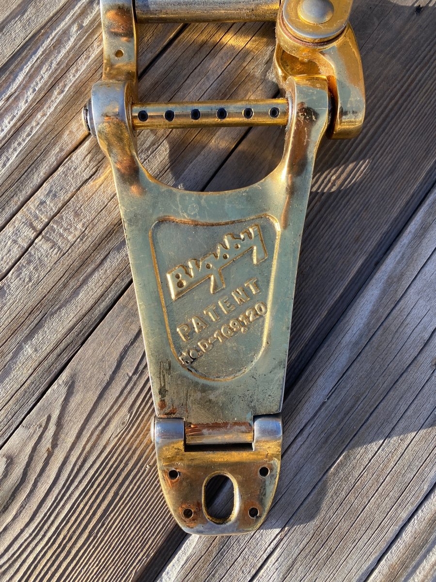 SOLD - Bigsby B - 7 Gold 1960s Ex Short LP Gibson Gretsch - Mahar's Vintage Guitars
