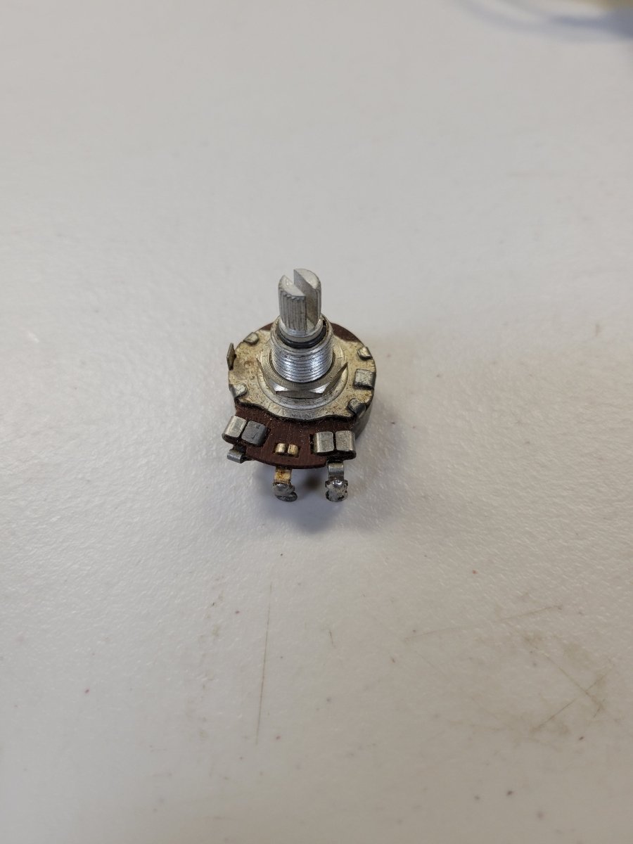 SOLD - Centralab Potentiometer 500k 1962 Split Shaft Gibson SG ES - 335 etc - Mahar's Vintage Guitars
