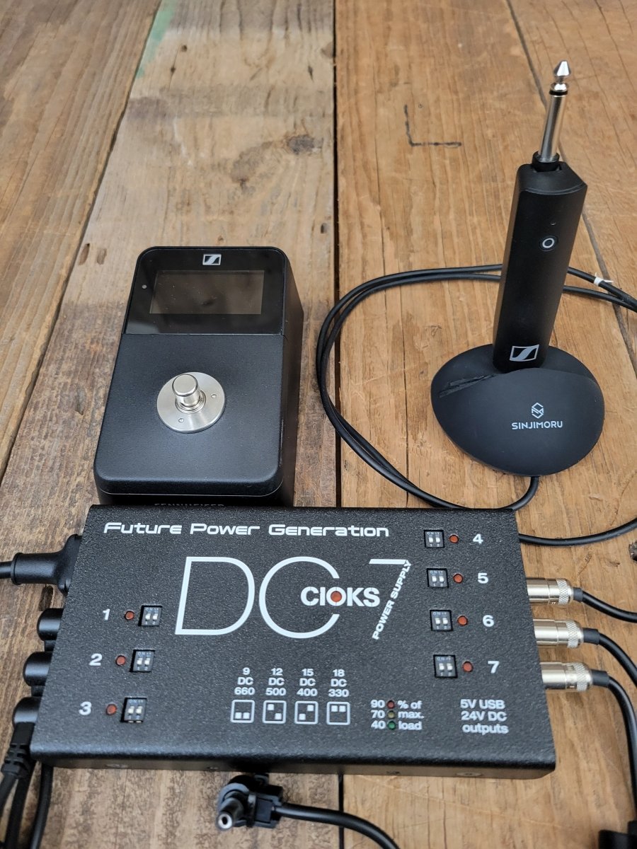 SOLD - Cioks DC7 Power Supply Sennheiser XSW - D Pedalboard Wireless - Mahar's Vintage Guitars