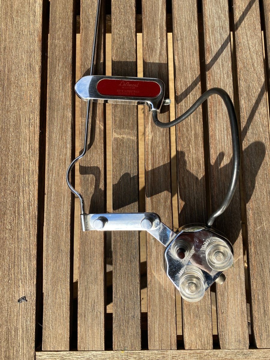 SOLD - Dearmond Rhythm Chief Model 1000 Monkey on a Stick 1960 Floating Pickup - Mahar's Vintage Guitars