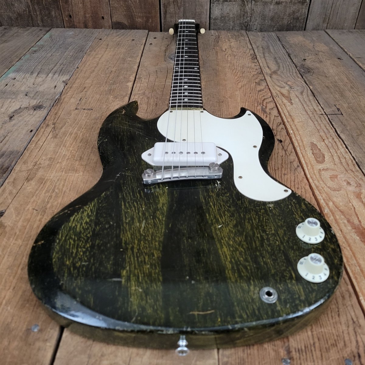 SOLD - Dwight Juke by Clive Brown SG Jr style Korina custom build