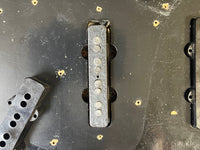 SOLD - Fender 1960 Relic Jazz Bass 1997 Cunetto Cruz era - Mahar's Vintage Guitars