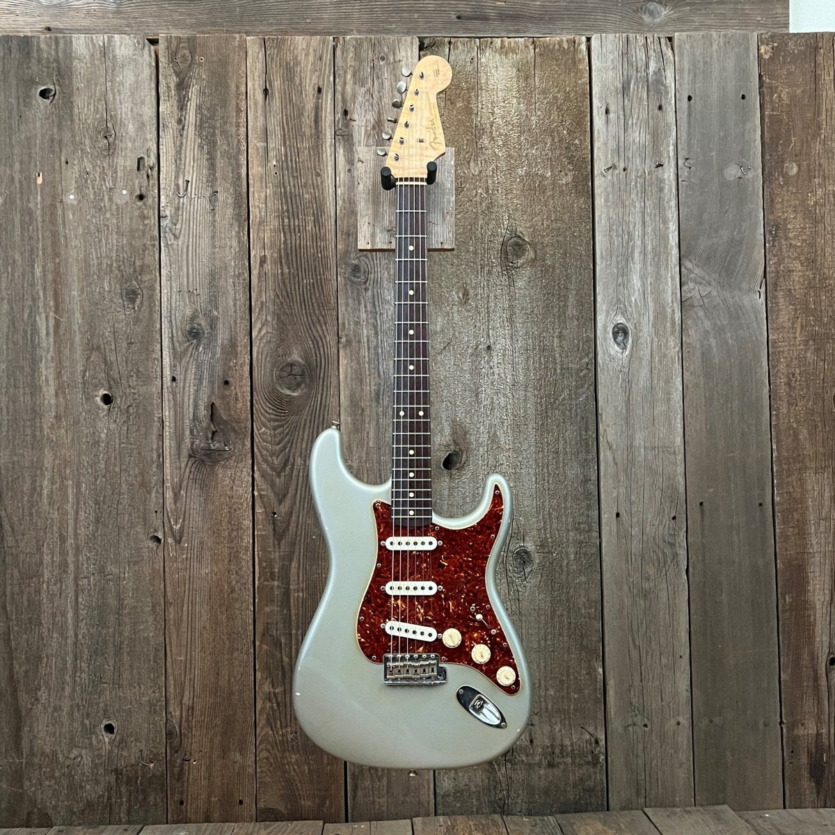 SOLD - Fender 1960 Stratocaster Relic John Cruz Masterbuilt Inca Silver 2004 - Mahar's Vintage Guitars