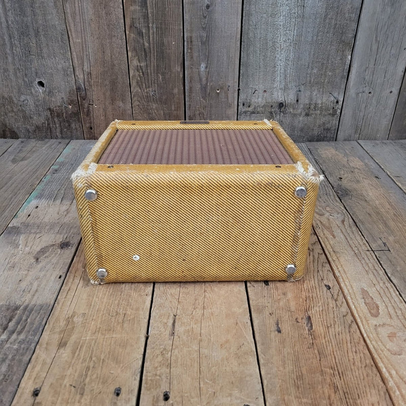 SOLD - Fender Champ 5F1 Tweed - 1958 - Mahar's Vintage Guitars