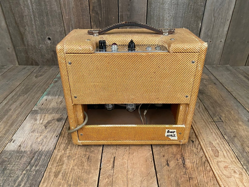 SOLD - Fender Champ 5F1 Tweed 1958 - Mahar's Vintage Guitars