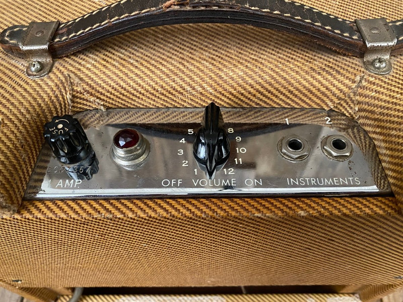 SOLD - Fender Champ 5F1 Tweed 1958 - Mahar's Vintage Guitars