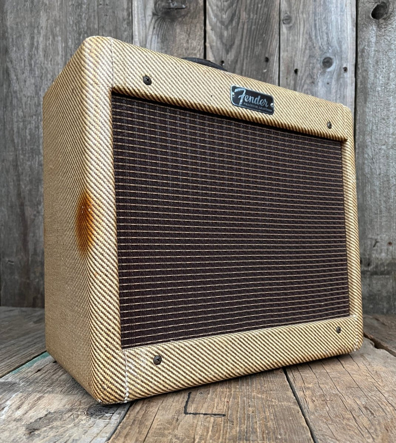 SOLD - Fender Champ 5F1 Tweed 1961 - Mahar's Vintage Guitars